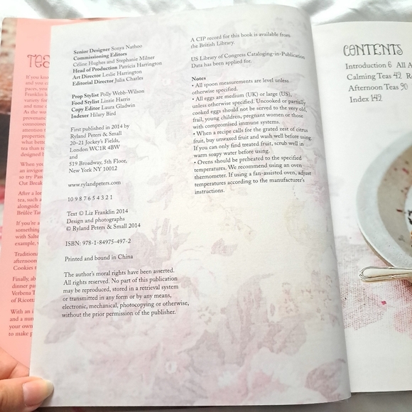 Tea and Treats: Perfect Pairings for Brews and BakesBook by Liz Franklin - Picture 4 of 10